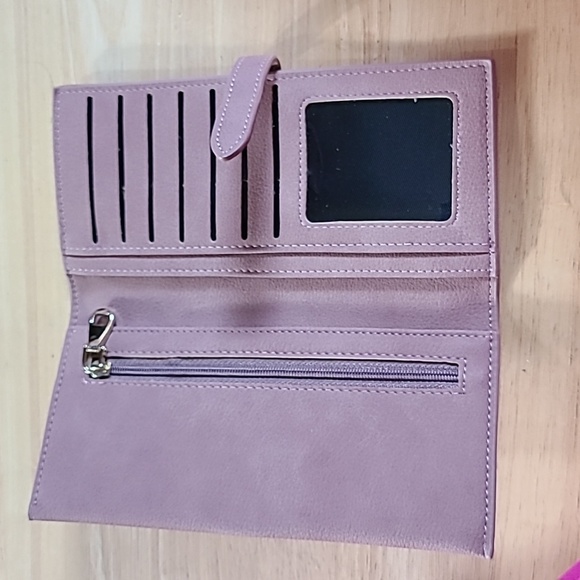 Pink wallet - Picture 2 of 2